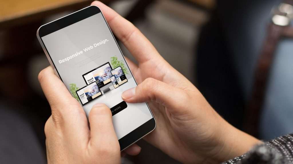 girl using on a mobile-friendly website